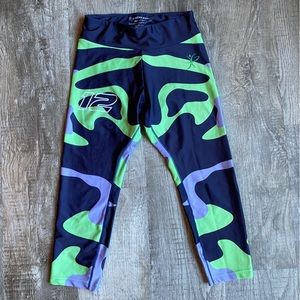 Women’s Seahawks “12” Leggings Cropped Size Small